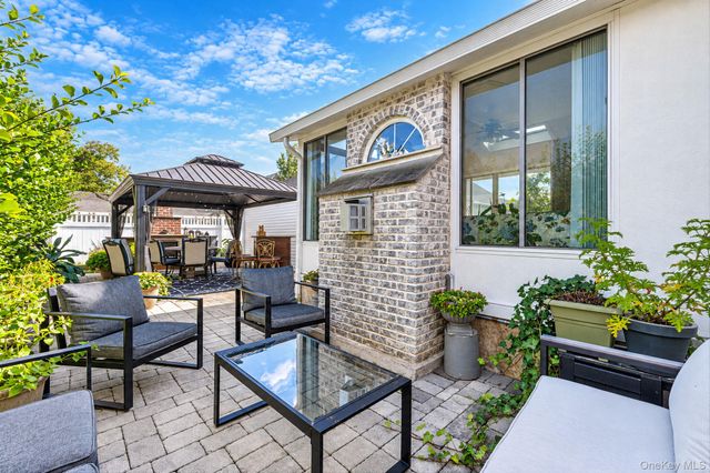 132 Herman Boulevard, Franklin Square, NY 11010