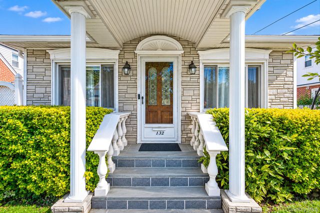 132 Herman Boulevard, Franklin Square, NY 11010