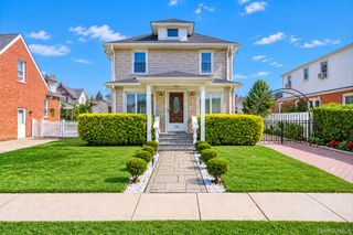 132 Herman Boulevard, Franklin Square, NY 11010
