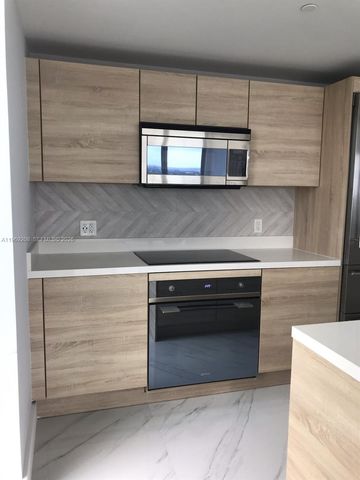 16385 Biscayne Blvd 2907, North Miami Beach, FL 33160