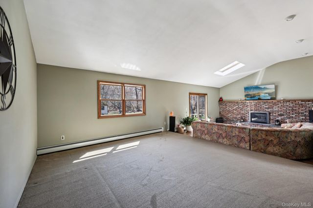 225 Bayview Avenue, East Islip, NY 11730