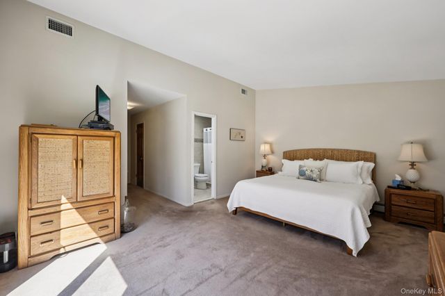 225 Bayview Avenue, East Islip, NY 11730