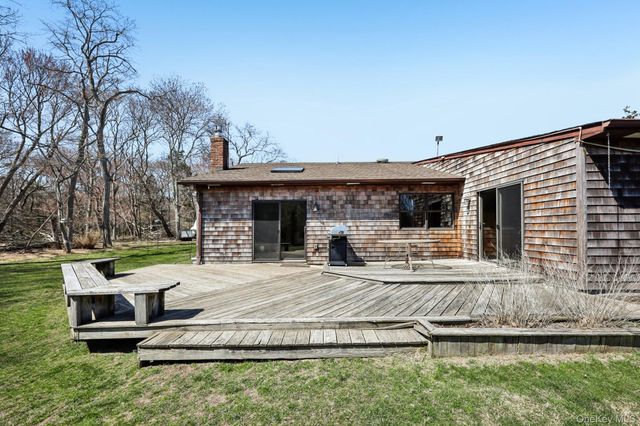 225 Bayview Avenue, East Islip, NY 11730