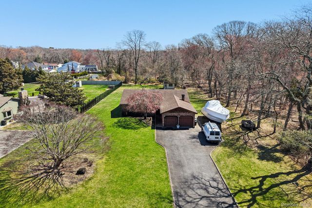 225 Bayview Avenue, East Islip, NY 11730