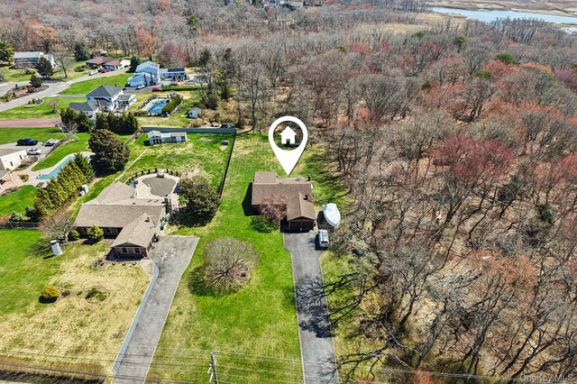 225 Bayview Avenue, East Islip, NY 11730