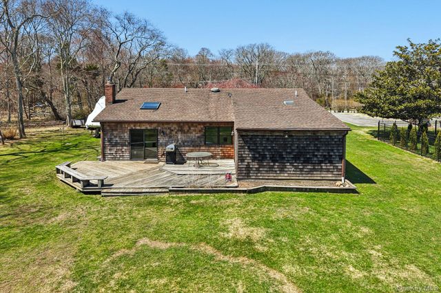 225 Bayview Avenue, East Islip, NY 11730
