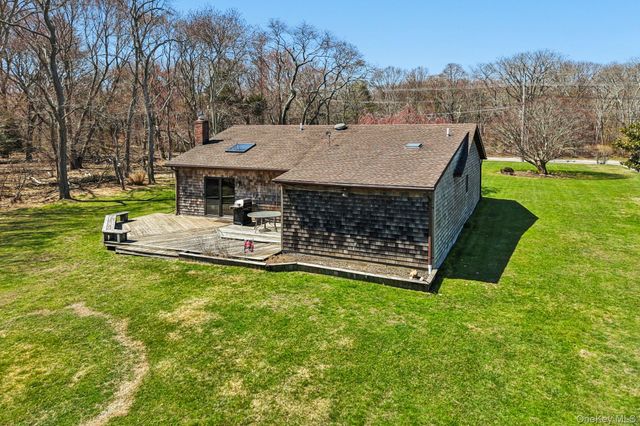 225 Bayview Avenue, East Islip, NY 11730