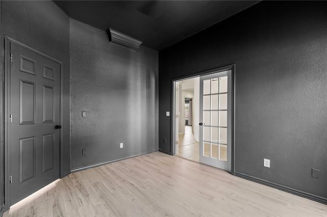 1303 Sanford Drive, Bentonville, AR 72712