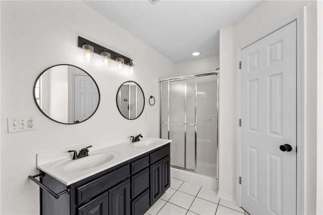 1303 Sanford Drive, Bentonville, AR 72712