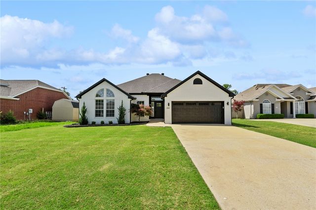 1303 Sanford Drive, Bentonville, AR 72712