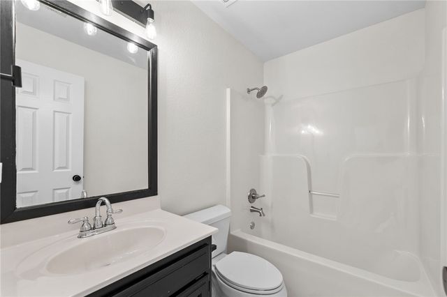 1303 Sanford Drive, Bentonville, AR 72712
