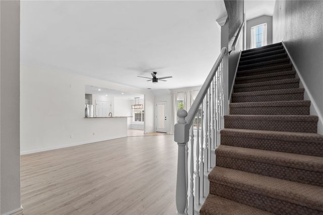 1303 Sanford Drive, Bentonville, AR 72712