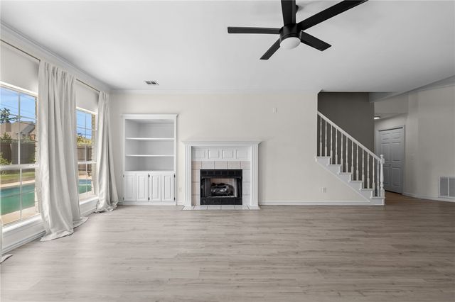 1303 Sanford Drive, Bentonville, AR 72712