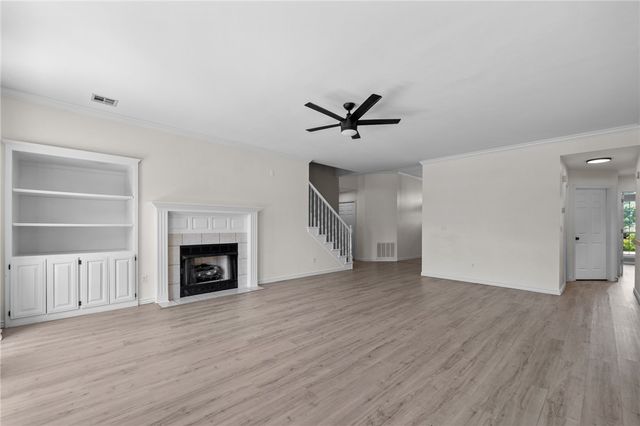 1303 Sanford Drive, Bentonville, AR 72712