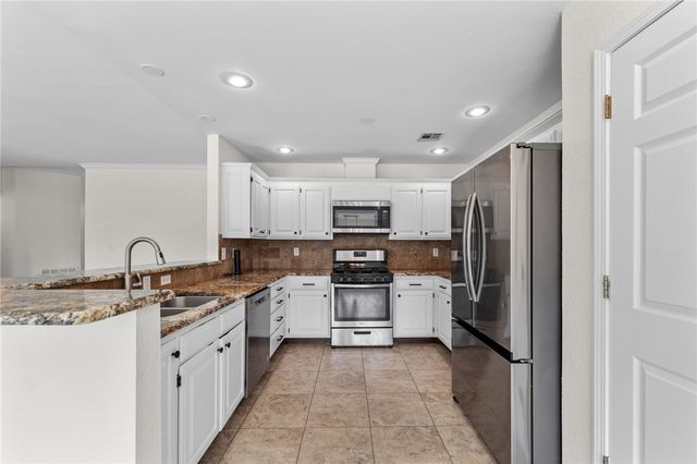 1303 Sanford Drive, Bentonville, AR 72712