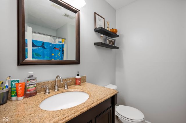 1015 Pebble Court, Anderson, IN 46013