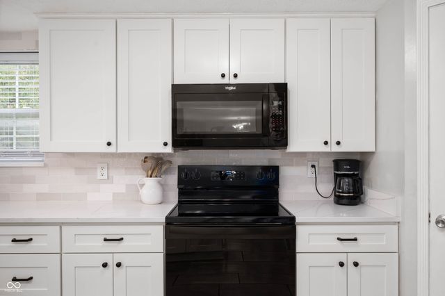 1015 Pebble Court, Anderson, IN 46013