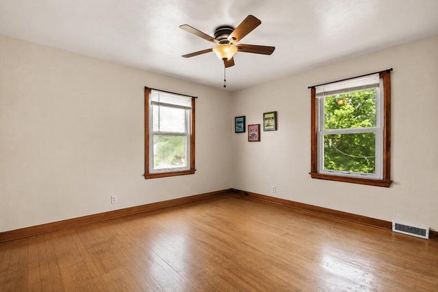 1121 Hawthorne AVENUE, Janesville, WI 53545