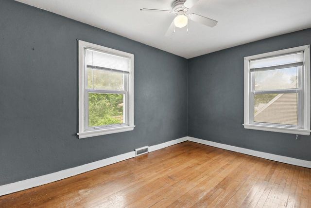 1121 Hawthorne AVENUE, Janesville, WI 53545