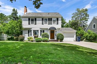 1121 Hawthorne AVENUE, Janesville, WI 53545