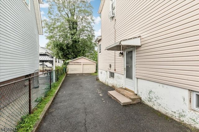 1445 Hiawatha Avenue, Hillside Twp., NJ 07205