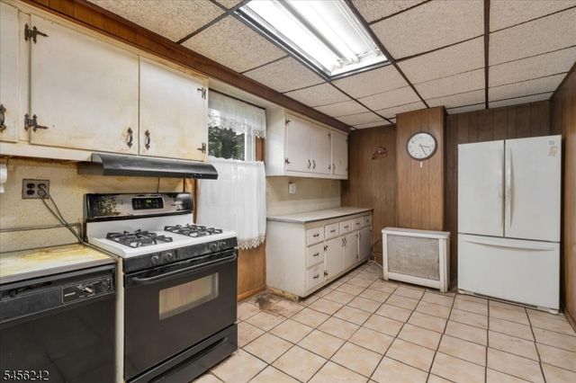 1445 Hiawatha Avenue, Hillside Twp., NJ 07205