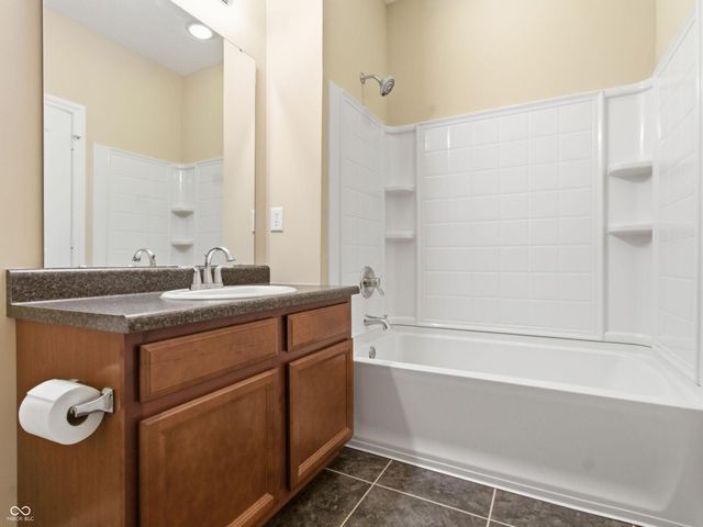 156 Coatsville Drive, Westfield, IN 46074