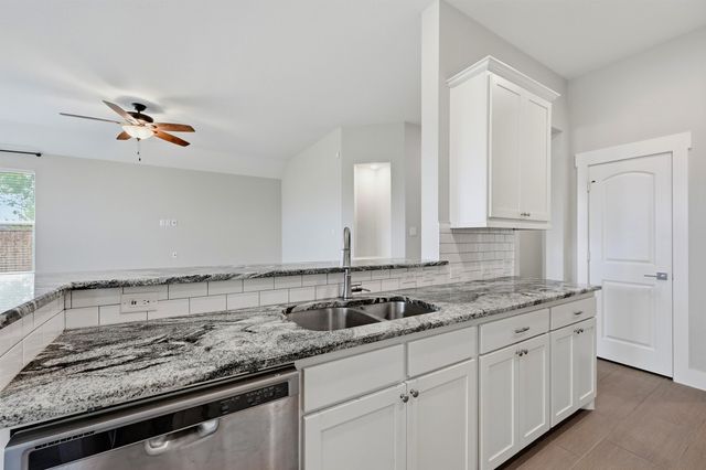 122 Alma Lane, Whitewright, TX 75491