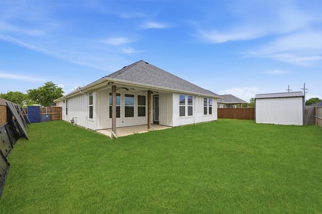 122 Alma Lane, Whitewright, TX 75491