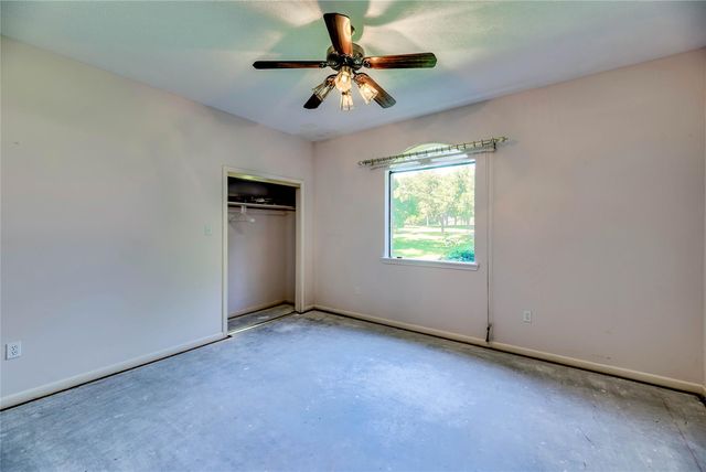 188 Old Post Road S, Livingston, TX 77352
