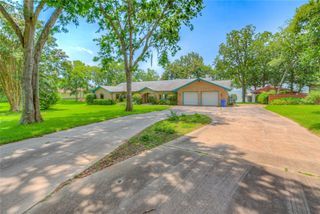 188 Old Post Road S, Livingston, TX 77352