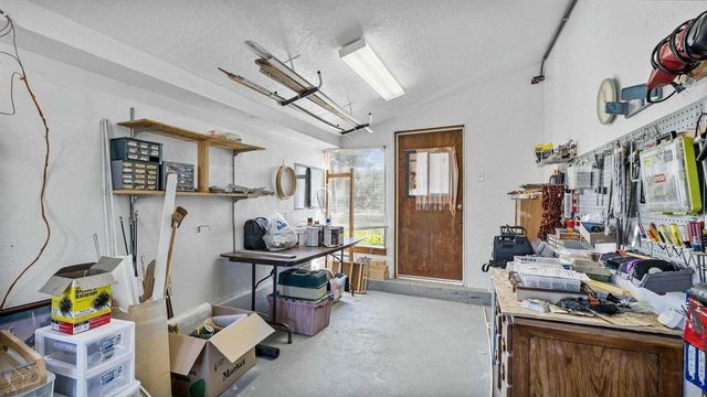 36 Albers Valley Road, Regina, NM 87046