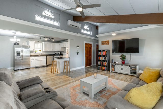 449 W Watts Road, Ringgold, GA 30736