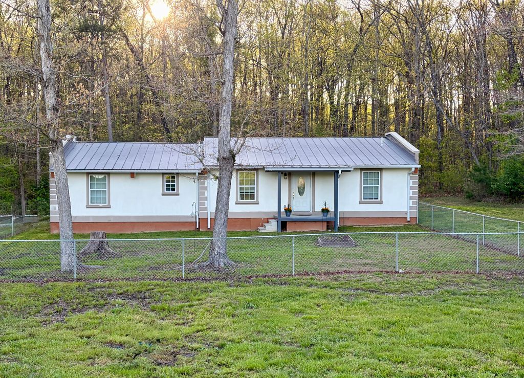 449 W Watts Road, Ringgold, GA 30736