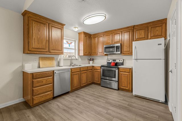 400 Madison Place, Ponder, TX 76259