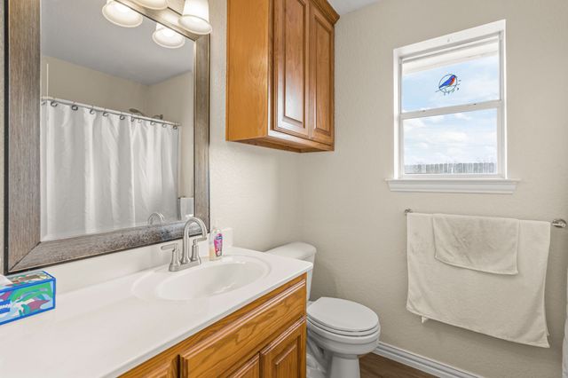 400 Madison Place, Ponder, TX 76259