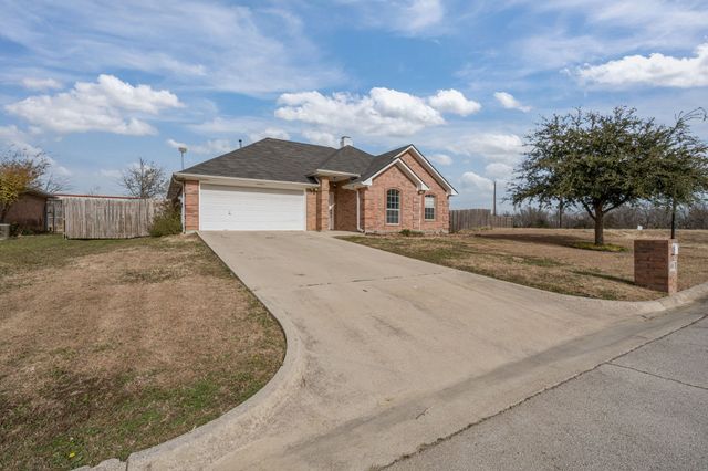 400 Madison Place, Ponder, TX 76259
