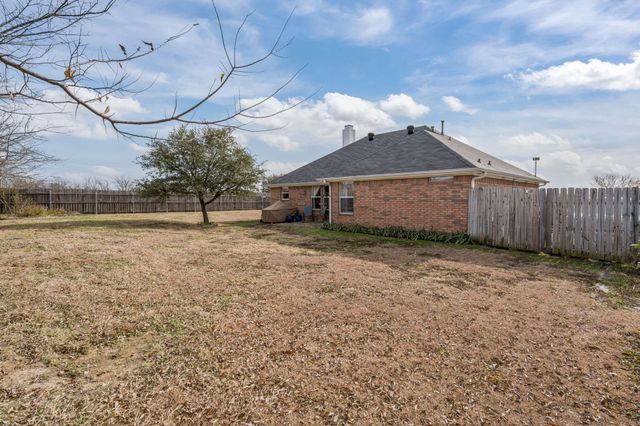 400 Madison Place, Ponder, TX 76259