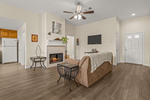 400 Madison Place, Ponder, TX 76259