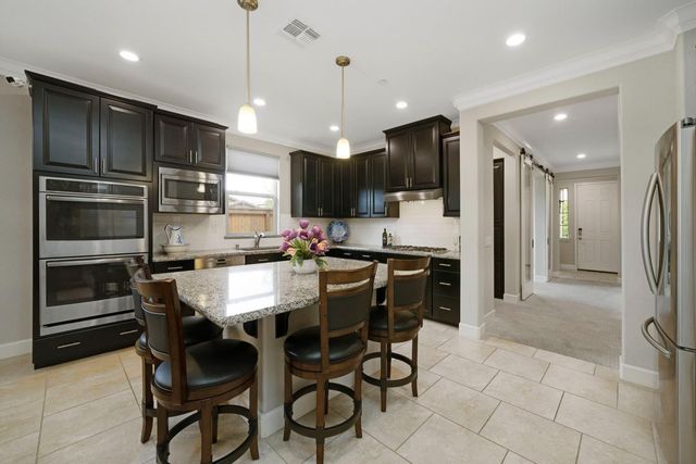 2004 Begonia Ln, El Dorado Hills, CA 95762
