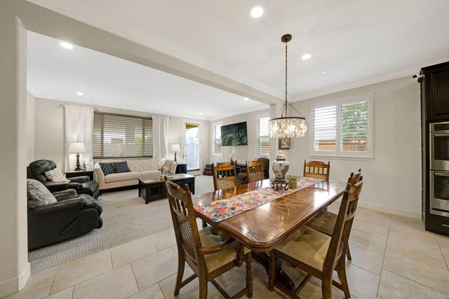 2004 Begonia Ln, El Dorado Hills, CA 95762