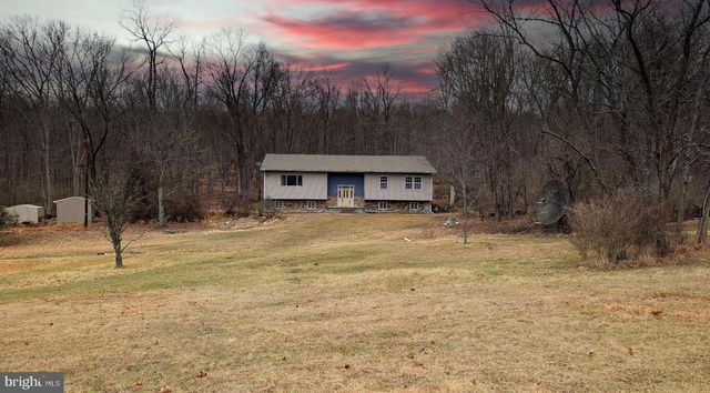 586 OLD LIMEKILN LN, Newport, PA 17074