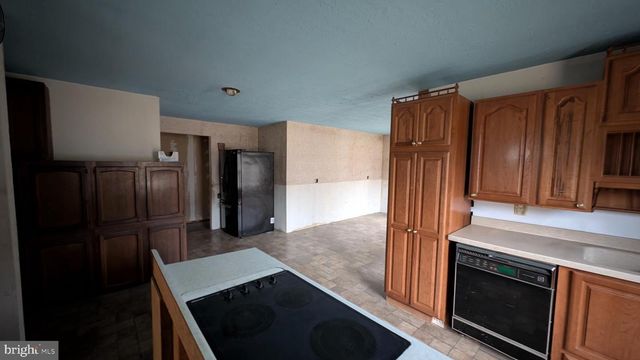 586 OLD LIMEKILN LN, Newport, PA 17074