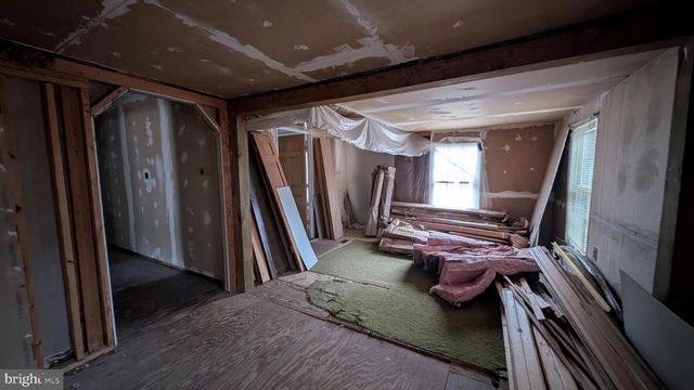 586 OLD LIMEKILN LN, Newport, PA 17074