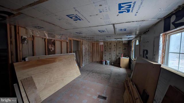 586 OLD LIMEKILN LN, Newport, PA 17074