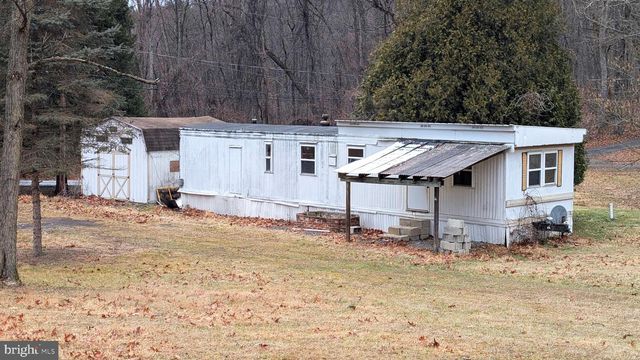 586 OLD LIMEKILN LN, Newport, PA 17074