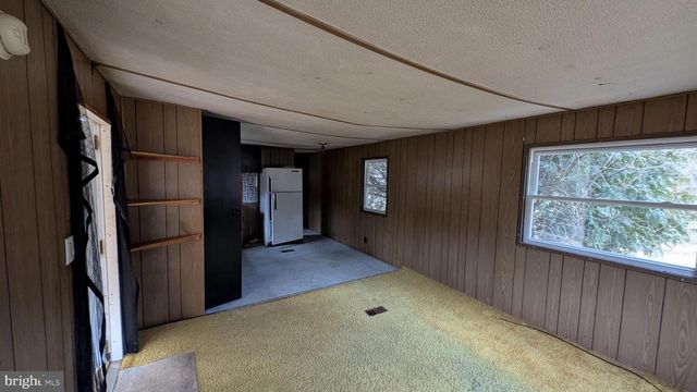 586 OLD LIMEKILN LN, Newport, PA 17074