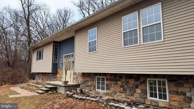 586 OLD LIMEKILN LN, Newport, PA 17074