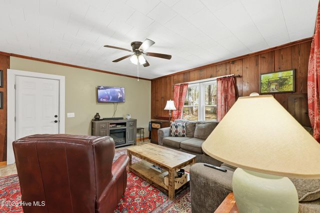 110 Maple Street, Carthage, NC 28327