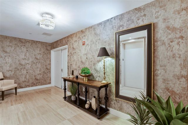 3101 BAYSHORE BOULEVARD 504, Tampa, FL 33629